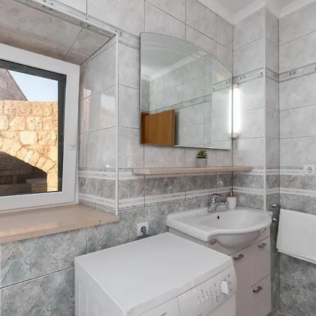 Luic - Three-bedroom With Terrace And Swimming Pool Апартаменты